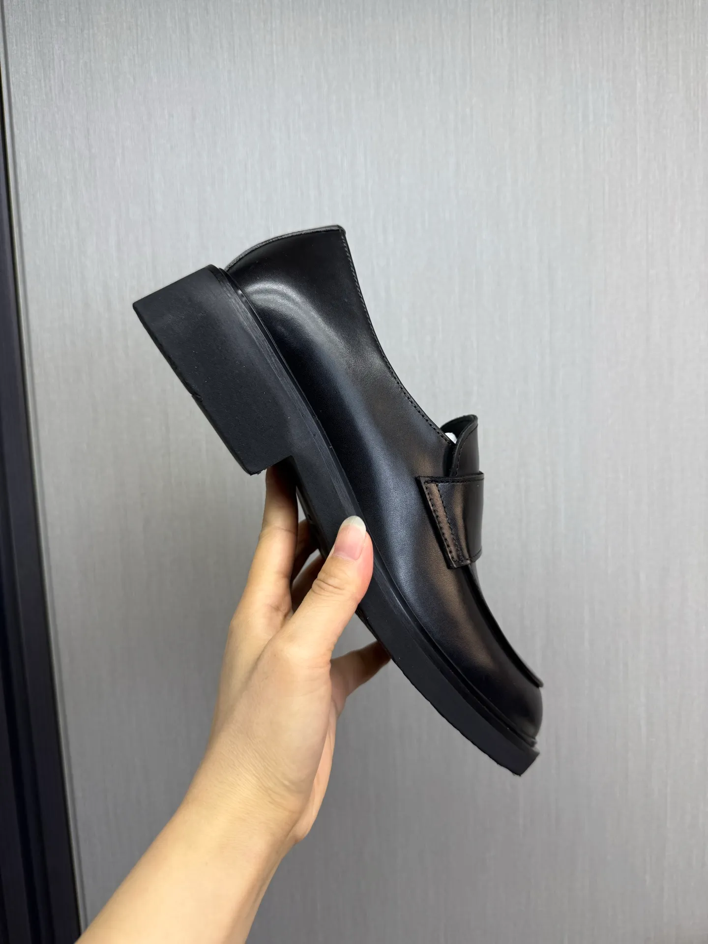 Men's shoes 💰840💰 [PRADA] New models synchronized with the official website, high-quality shipments ✔️Hot-sellers🔥 Original cowhide. Open edge beaded cowhide + cowhide lining, 1🆚1 replica, original lightweight foam outsole, 38-45 (men's 38.45 custom-made, non-refundable)